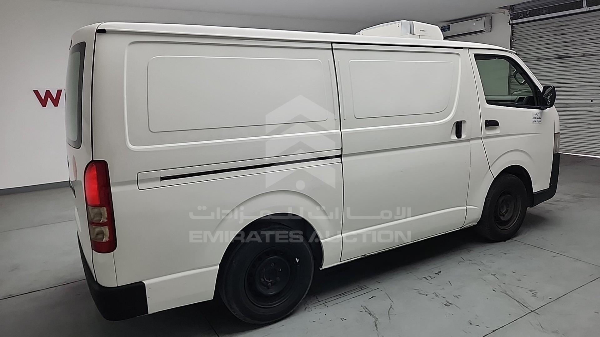 2015 TOYOTA HIACE VIN: JTFHX02PXF0098690