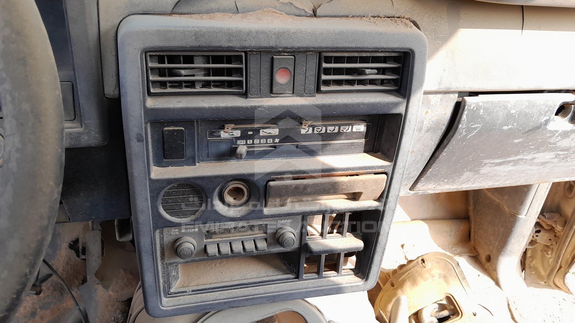0 NISSAN PICKUP VIN: UGY60-000937