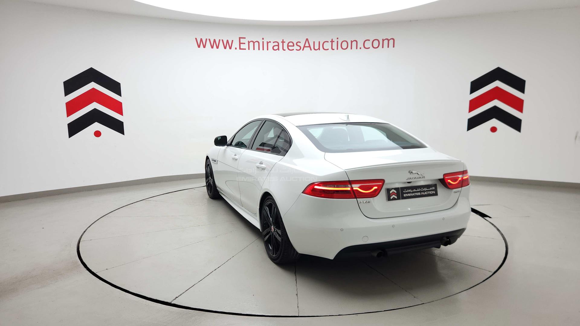 2016 JAGUAR XE VIN: SAJAB4BG8GA924028