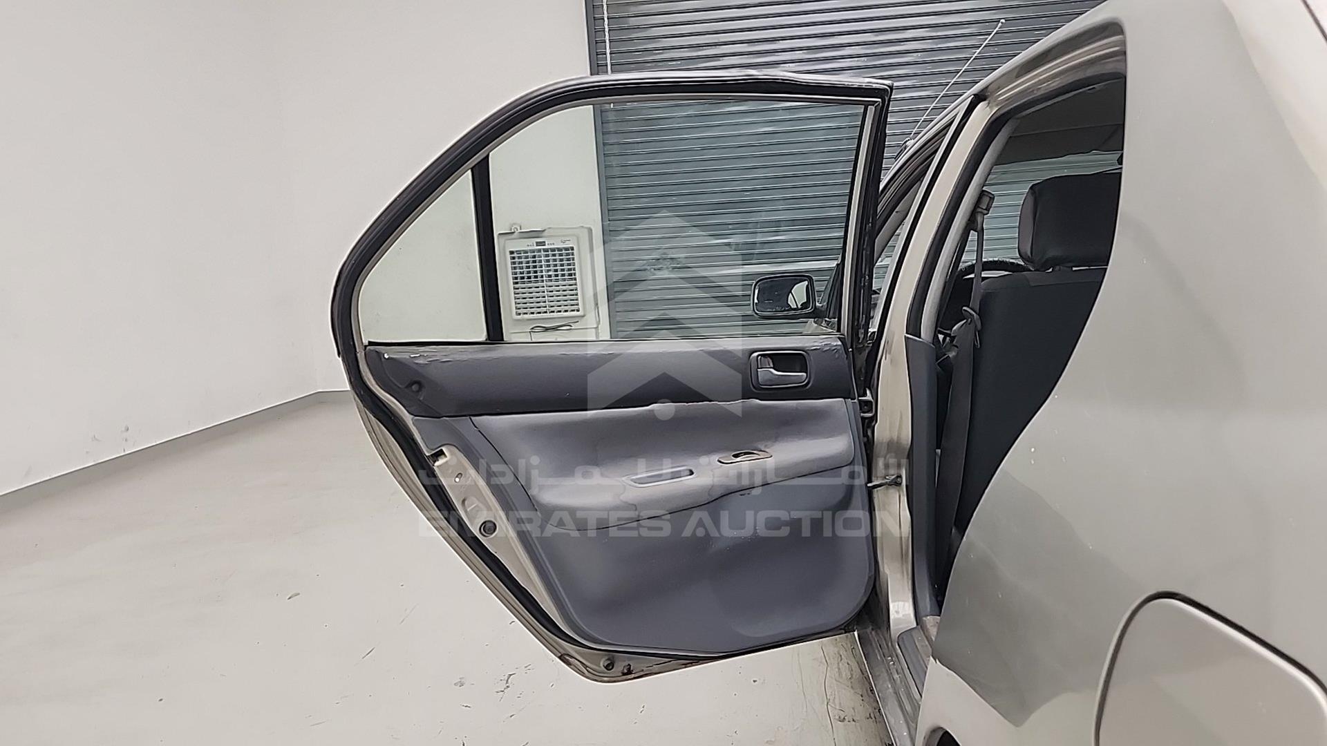 2002 MITSUBISHI LANCER VIN: JMYSNCS1A2U775608