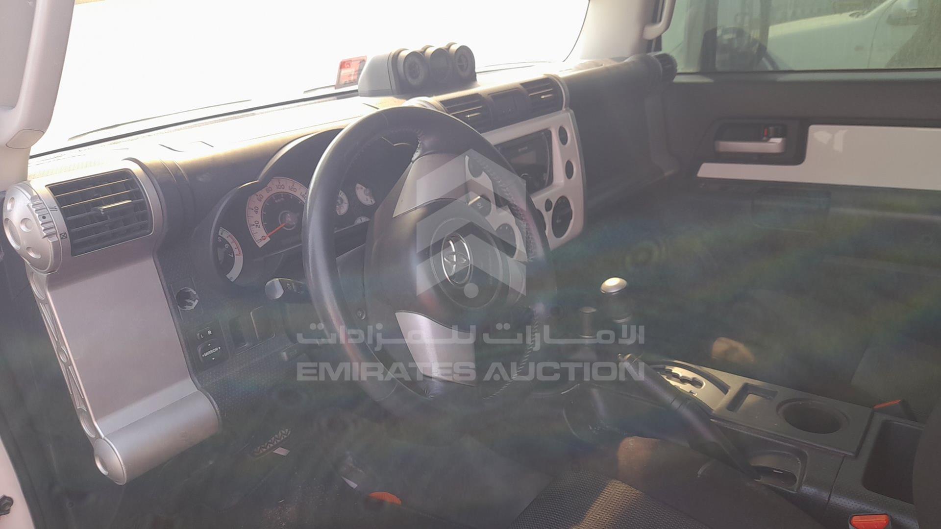 2014 TOYOTA FJ CRUISER VIN: JTEBU11F3EK195394