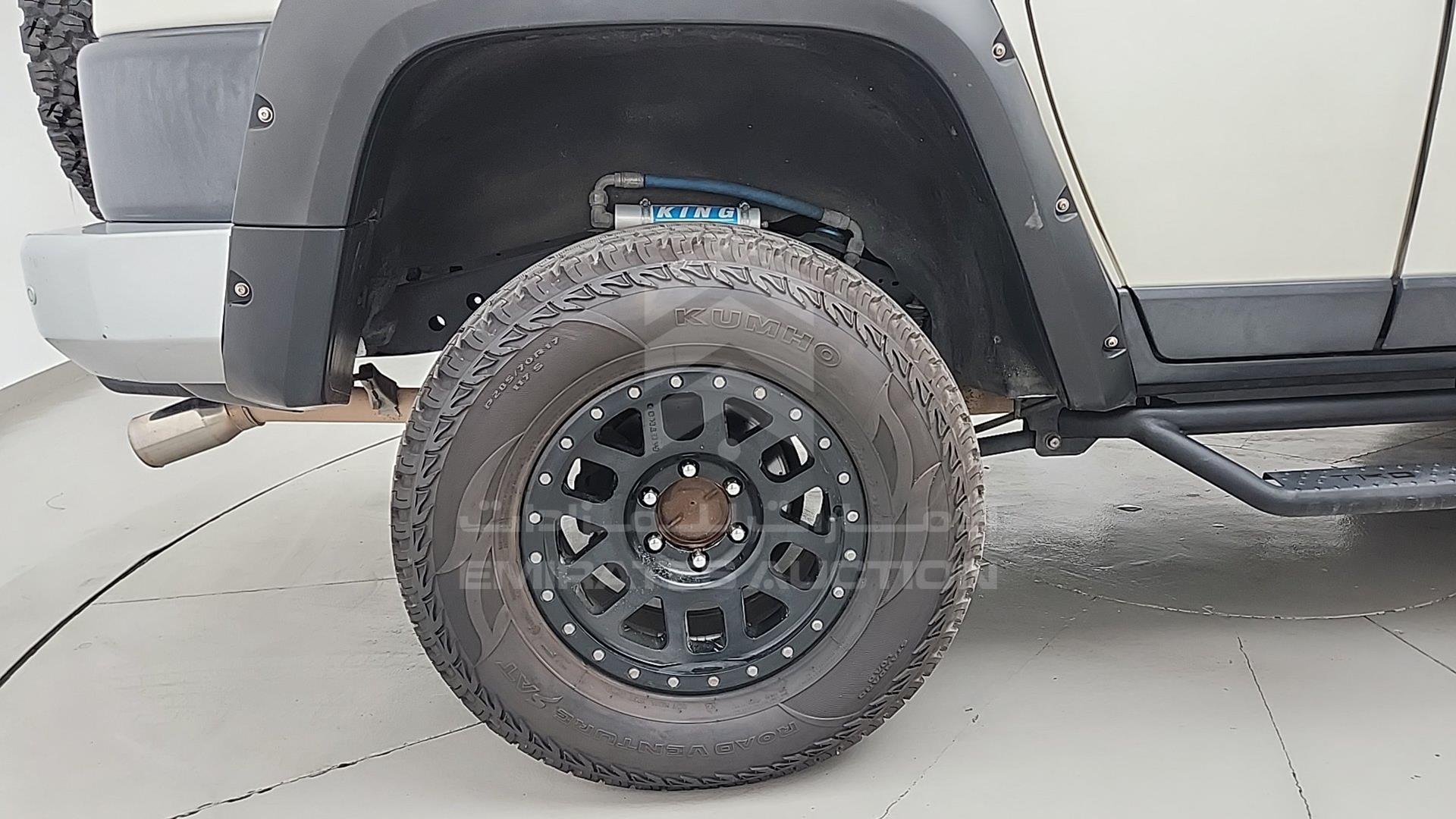 2008 TOYOTA FJ CRUISER VIN: JTEBU11F18K035244