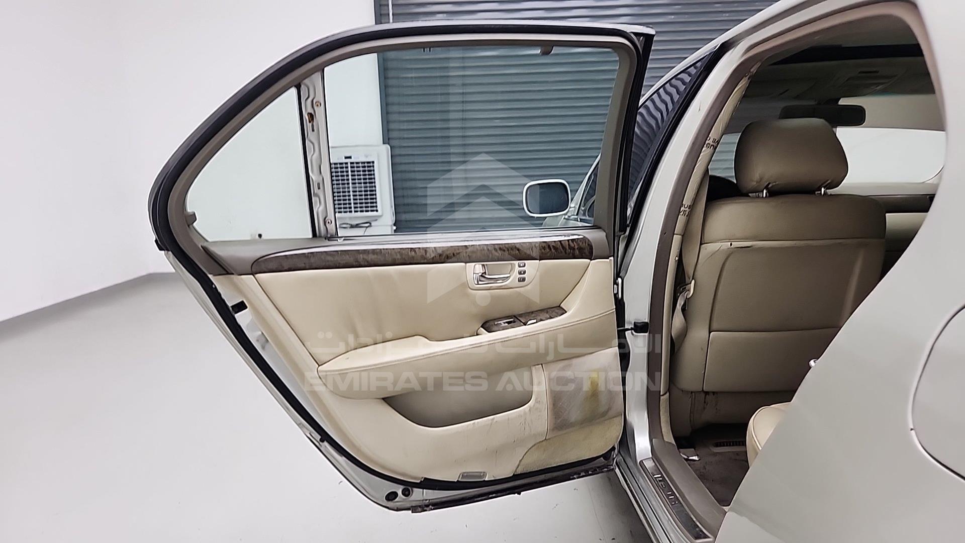 2002 LEXUS LS 430 VIN: JTHBN30F020078439