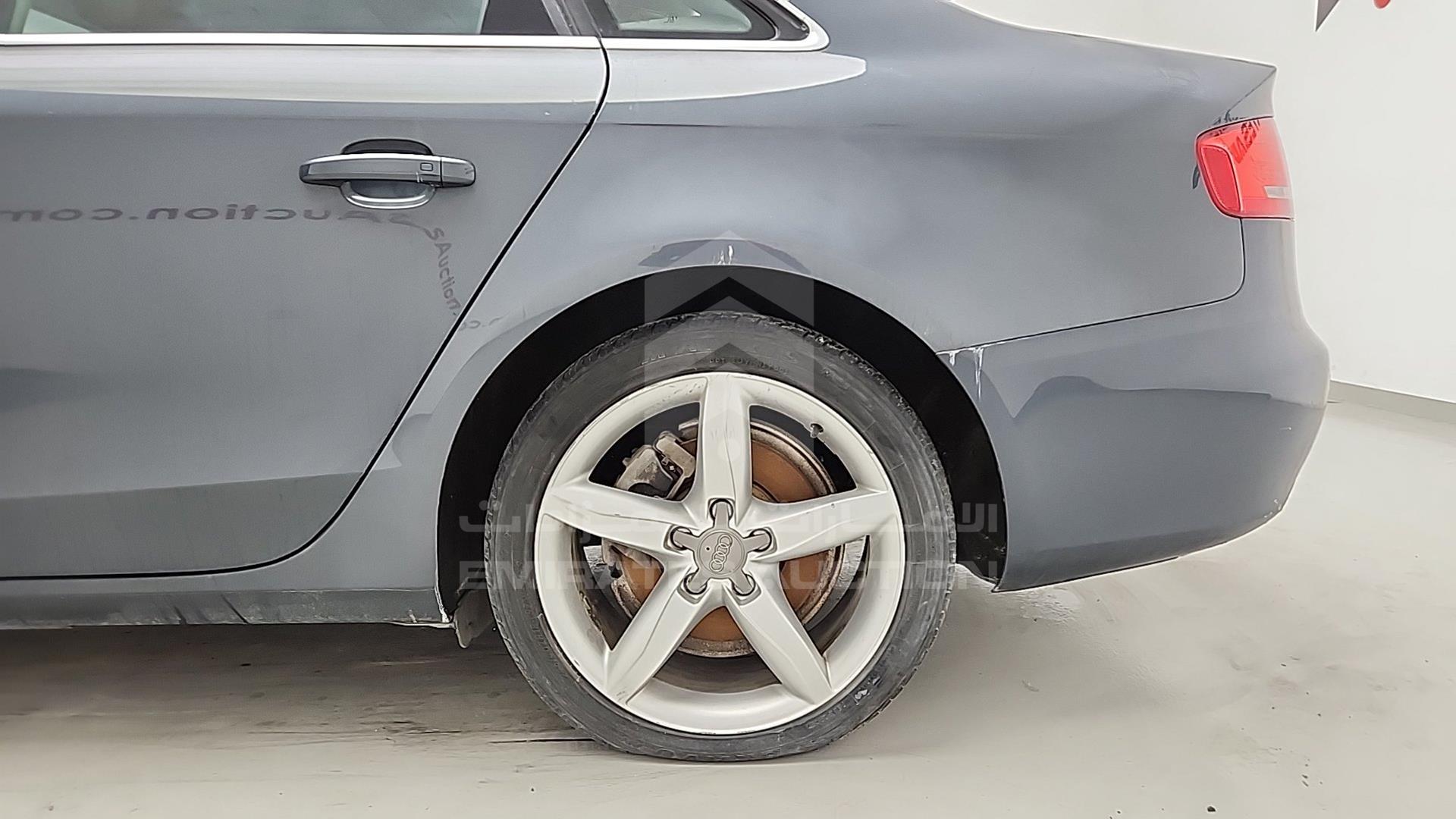2011 AUDI A4 VIN: WAUAFC8K4BN011371