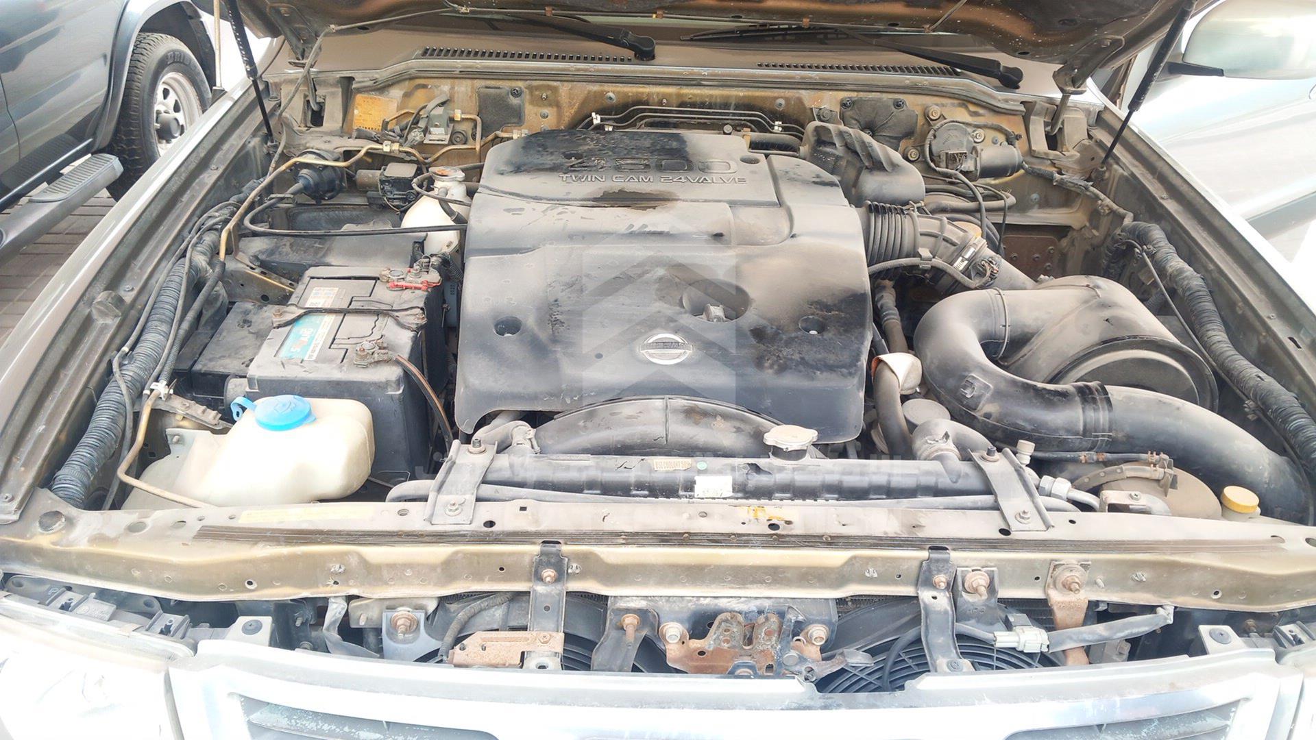 2004 NISSAN PATROL VIN: JN8FY15Y44X522087
