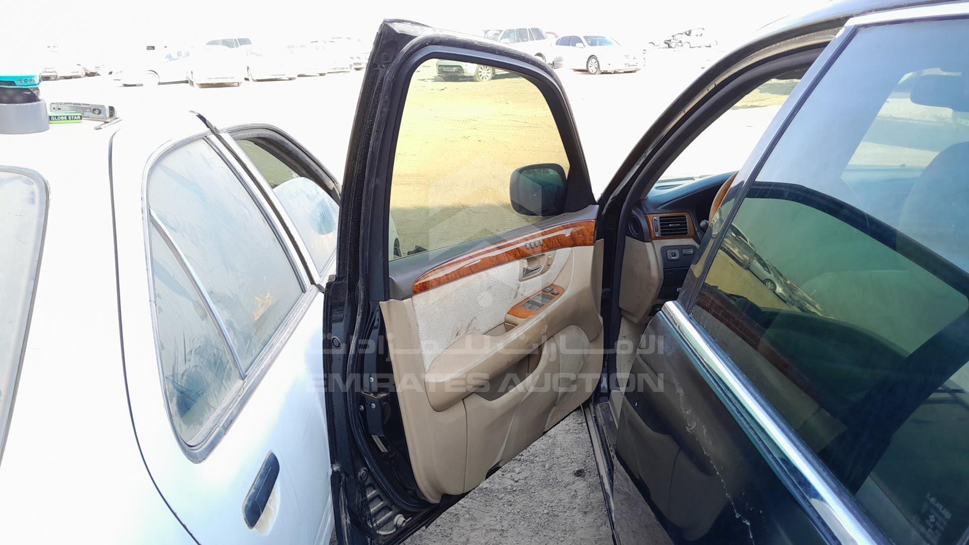 2001 LEXUS LS 430 VIN: JTHBN30F610034198