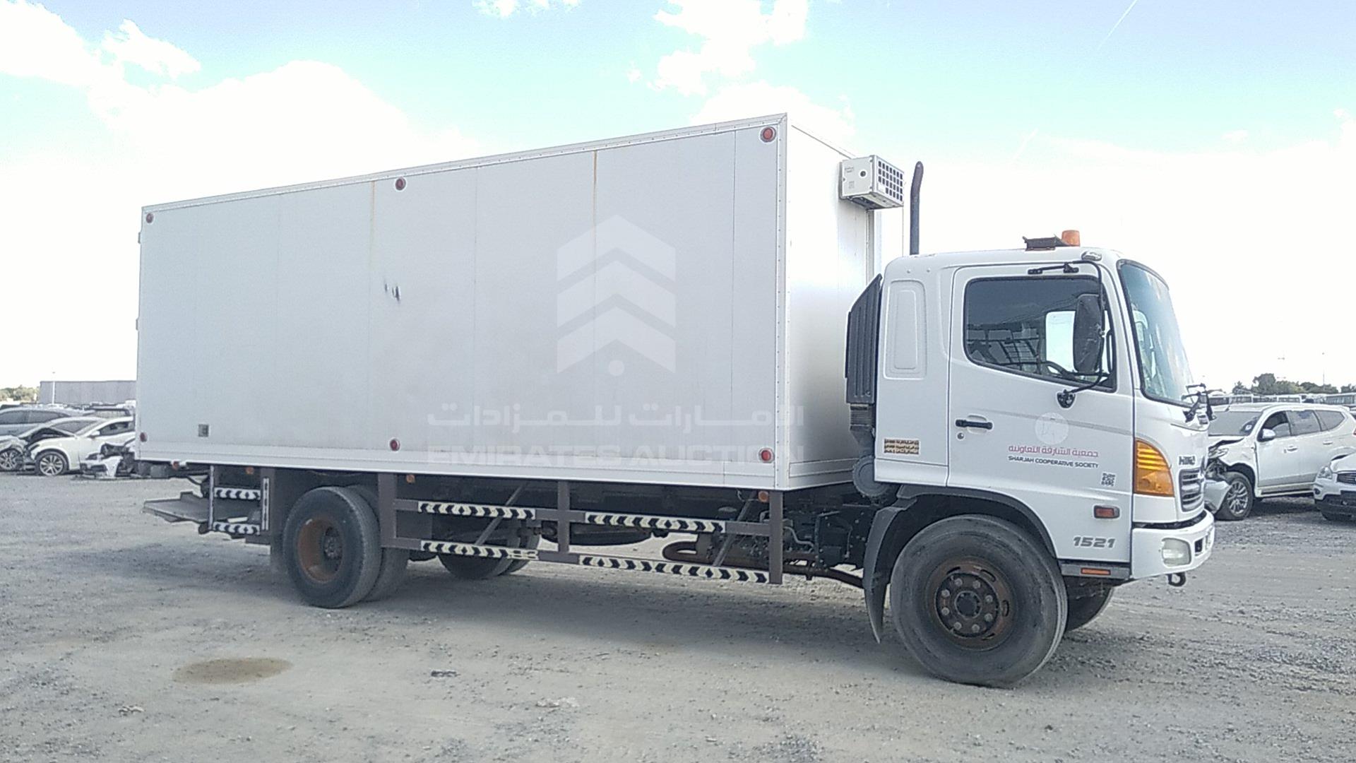 2011 HINO 500 VIN: JHDFG1JP6B1S18432