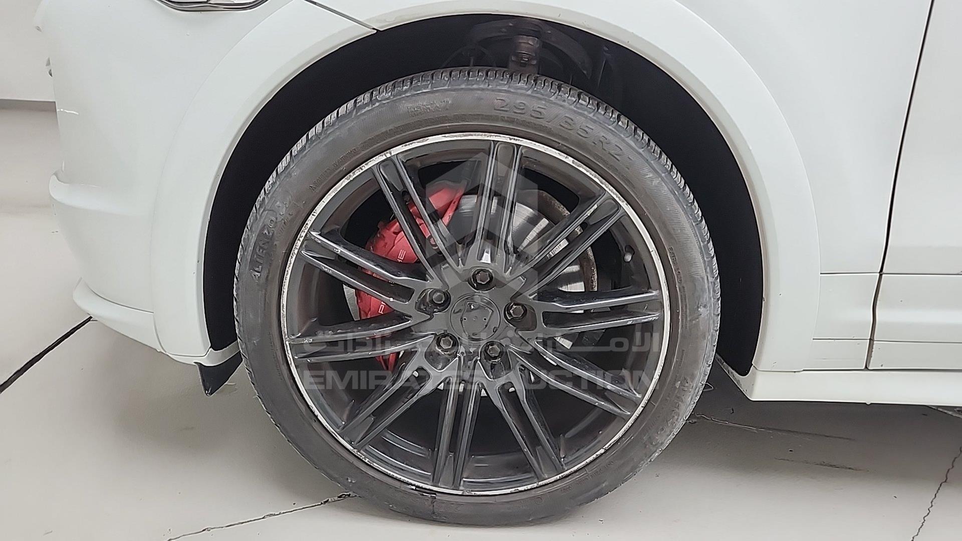 2013 PORSCHE CAYENNE GTS VIN: WP1ZZZ92ZDLA45314