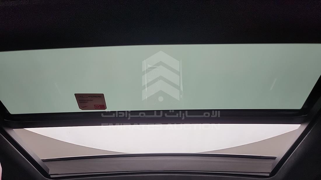 2022 Range Rover SVR — Sun Roof View — Photo 21