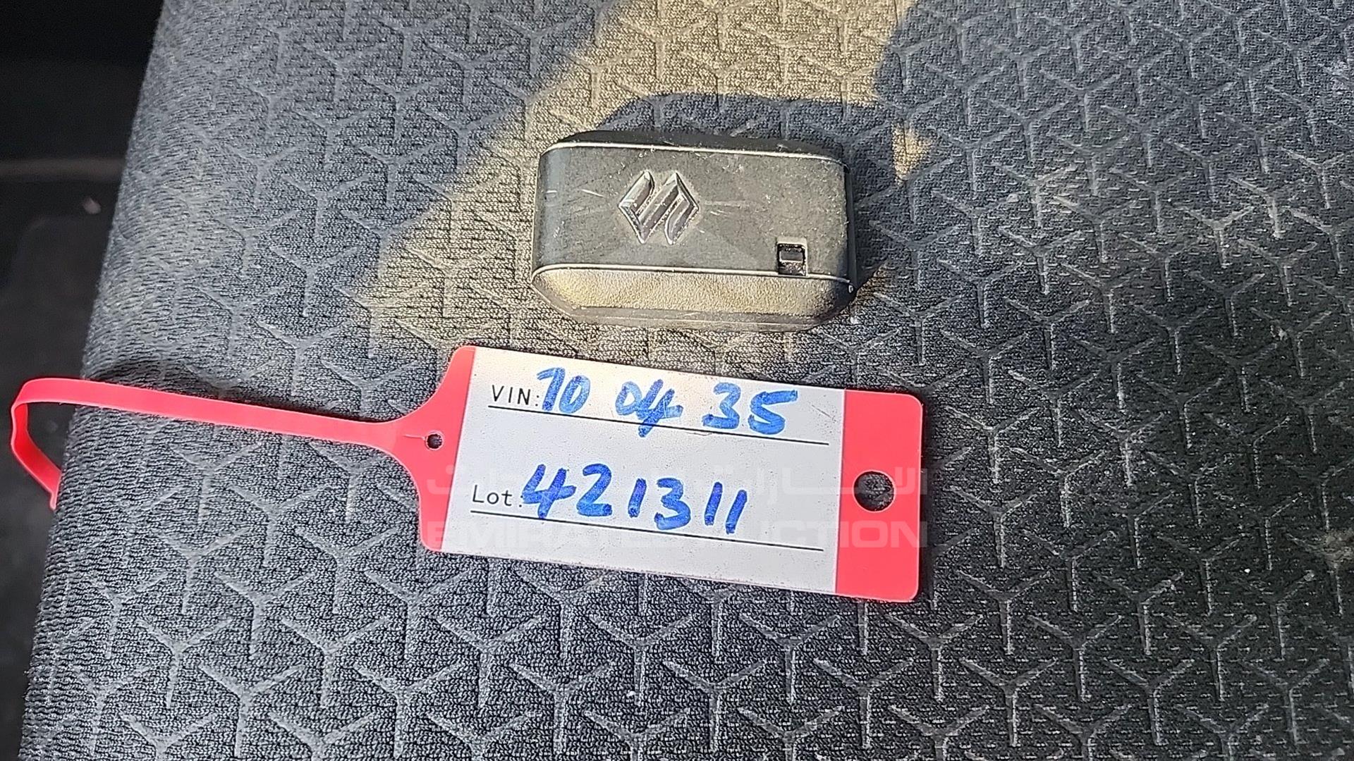 2019 SUZUKI SWIFT VIN: JS2ZC6C21K6100435