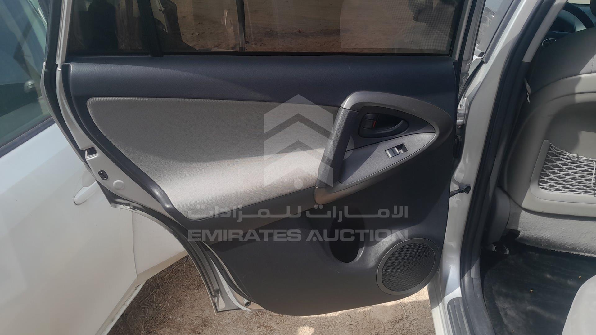 2009 TOYOTA RAV-4 VIN: JTMBD31V595221294