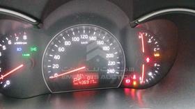 2014 Kia Sorento — Odometer Reading — Photo 3 — Thumbnail