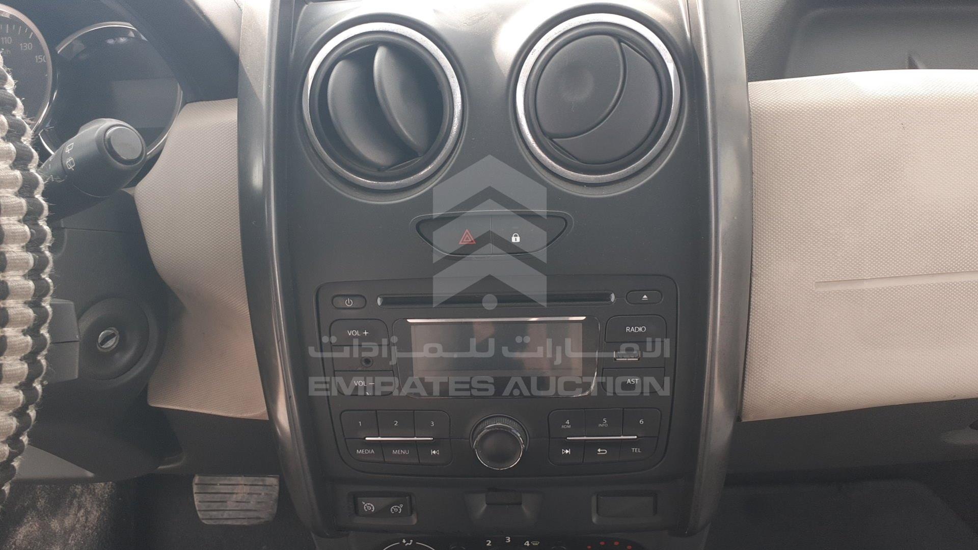2017 RENAULT DUSTER VIN: VF1HSRGJ4HA500179