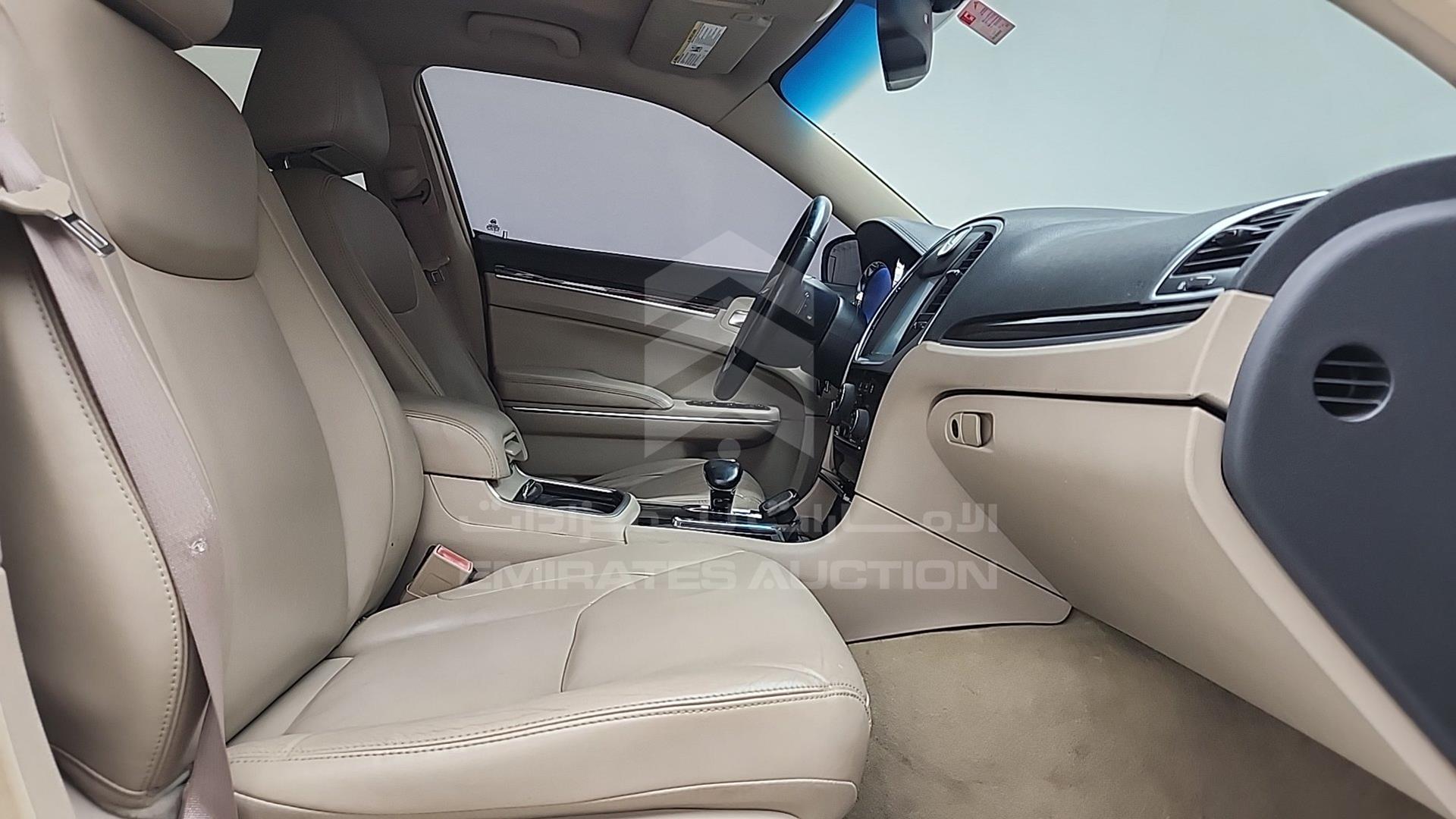 2012 CHRYSLER 300 C VIN: 2C3CCACGXCH246111