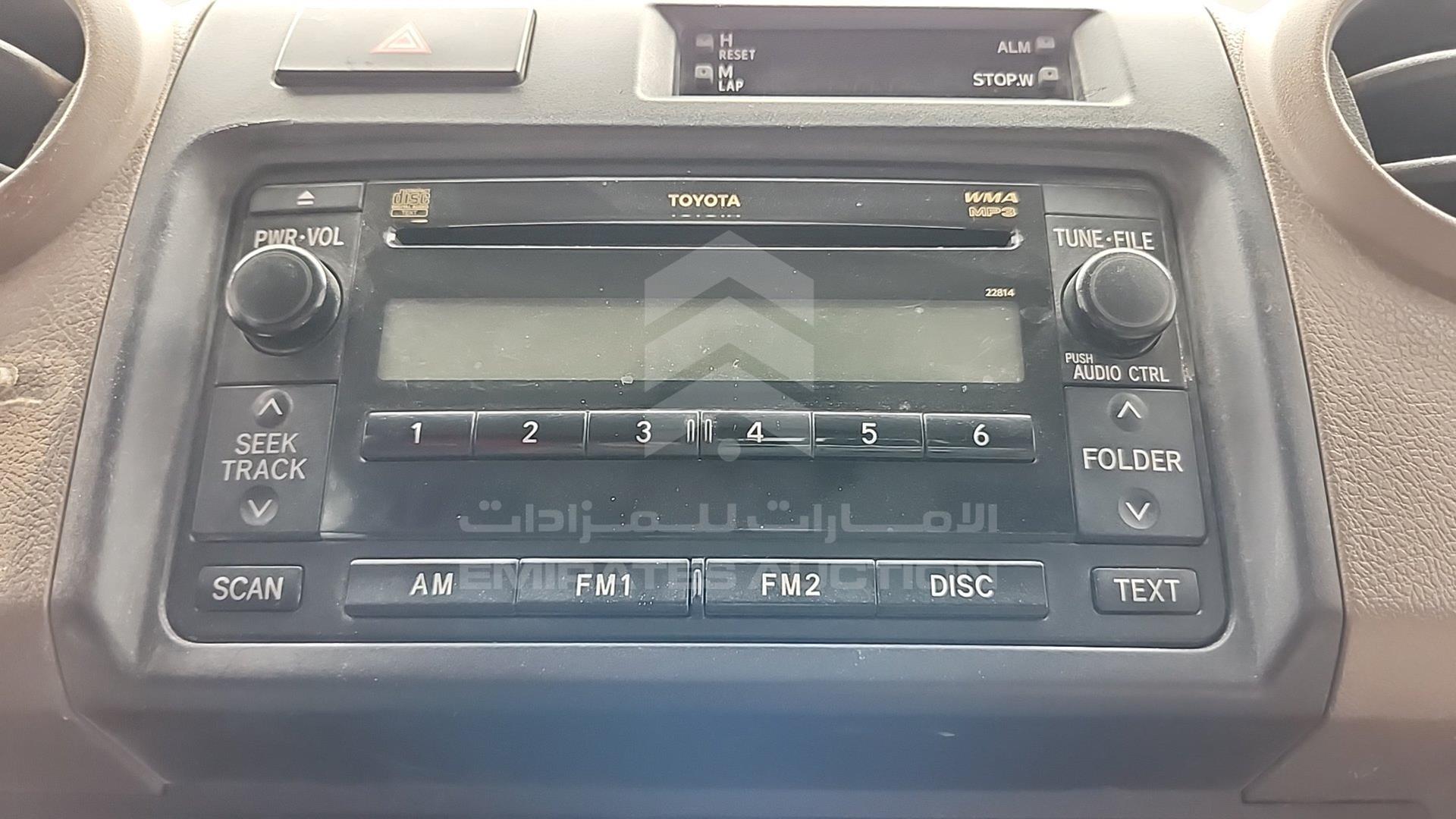 2013 TOYOTA LAND CRUISER VIN: JTFBU71J1D4703089