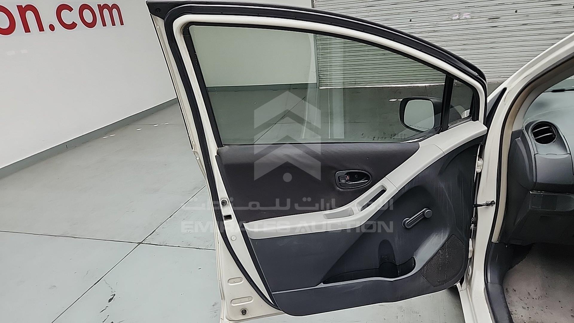 2008 TOYOTA YARIS VIN: JTDKW923185102750