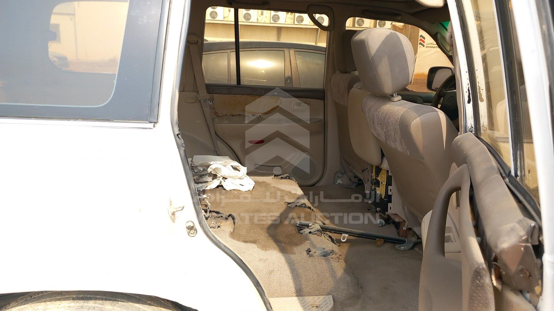2001 TOYOTA LAND CRUISER VIN: JTEHJ09JX15016752