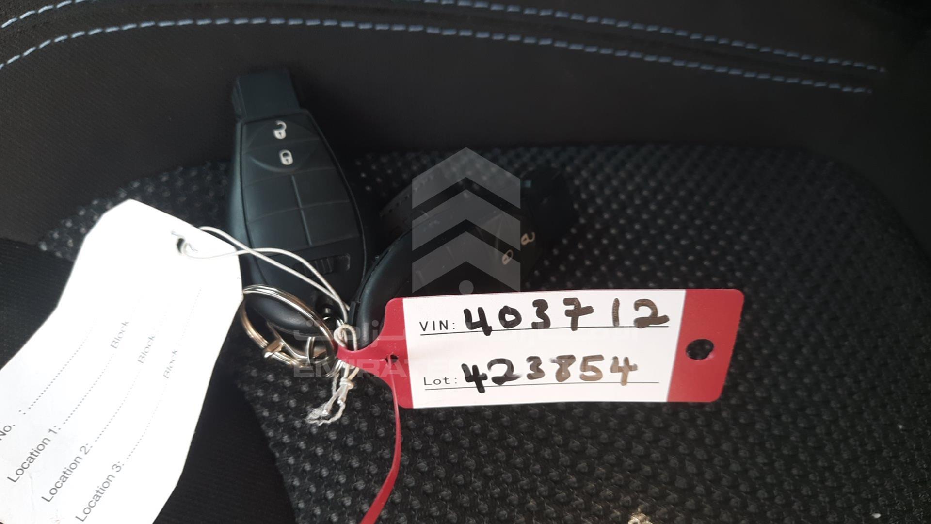 2019 JEEP CHEROKEE VIN: 1C4PJLAX4KD403712
