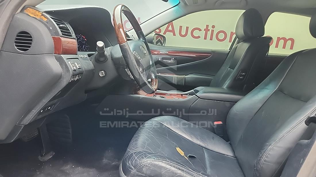 لكزس ال اس 460 2012 — زاوية السائق الأمامية اليسرى — صورة 16