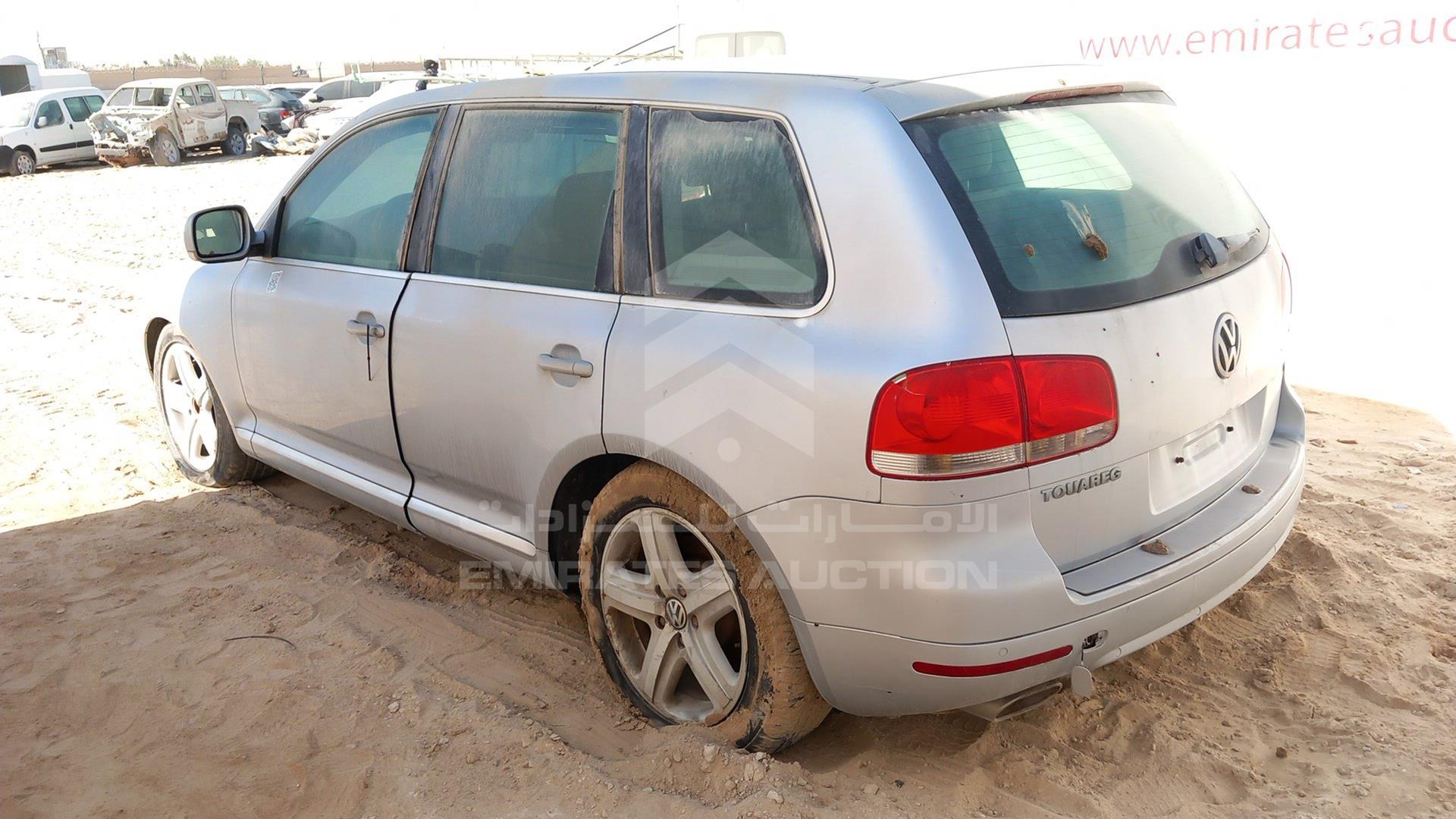 2005 VOLKSWAGEN TOUAREG VIN: WVGAE57L85D054872
