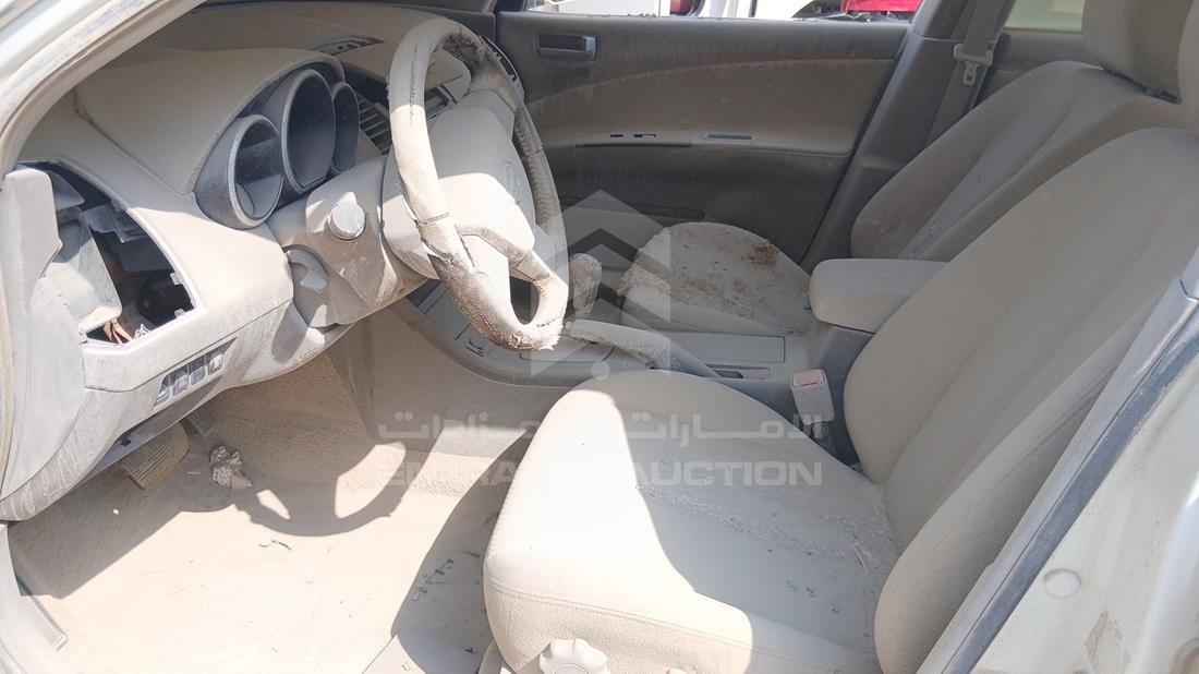 2005 Nissan Altima — Front Left Driver Seat View — Photo 12
