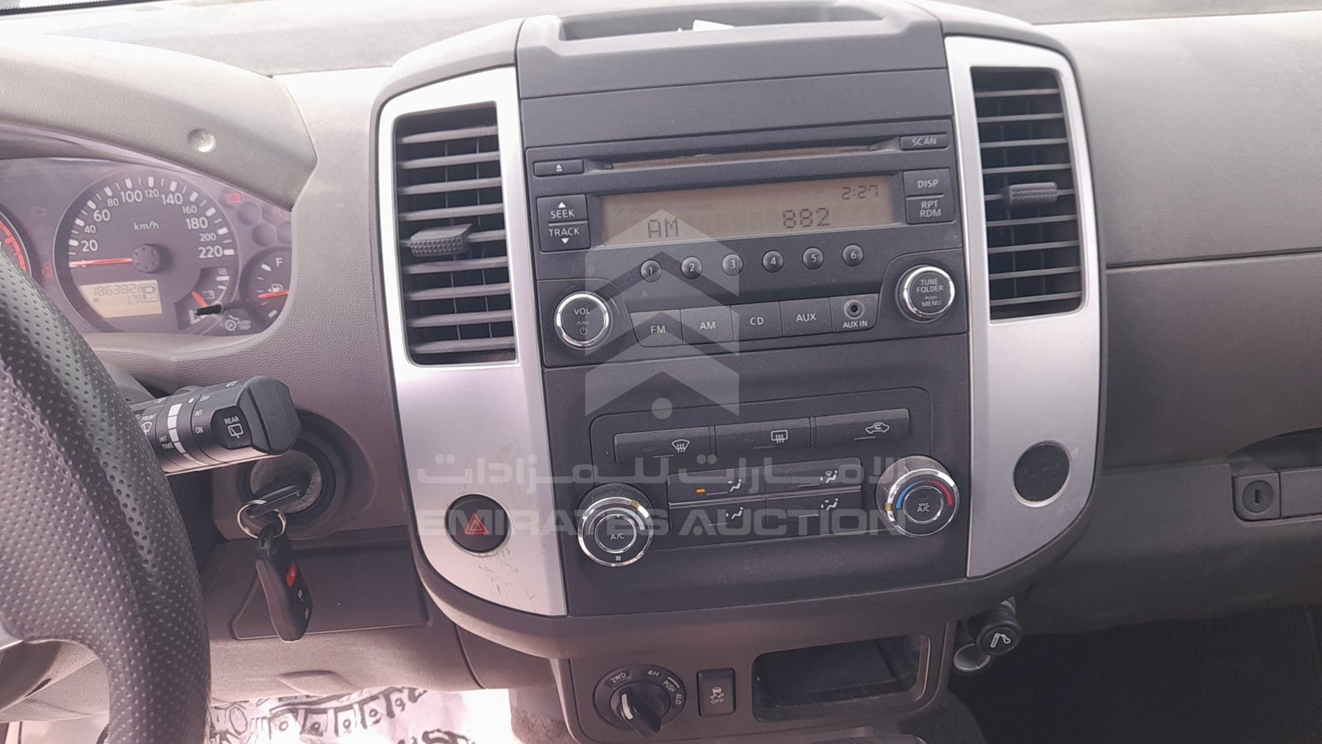 2014 NISSAN XTERRA VIN: 5N1AN0N69EN801356