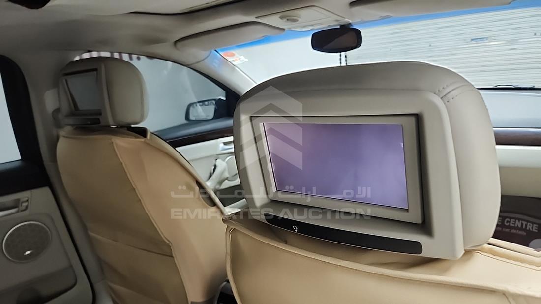 2013 Chevrolet Caprice — Instruction Manuals & Accessories — Photo 10