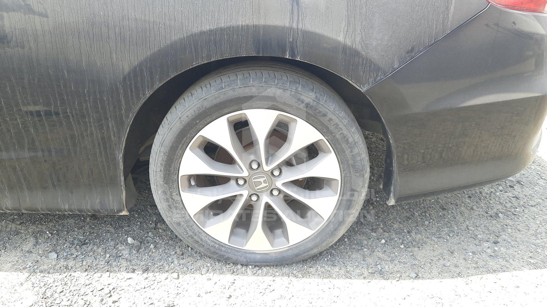 2014 HONDA ACCORD VIN: 1HGCT1271EA600601