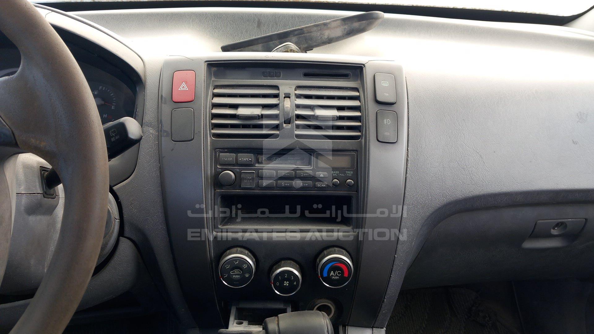 2005 HYUNDAI TUCSON VIN: KMHJM81D85U123274