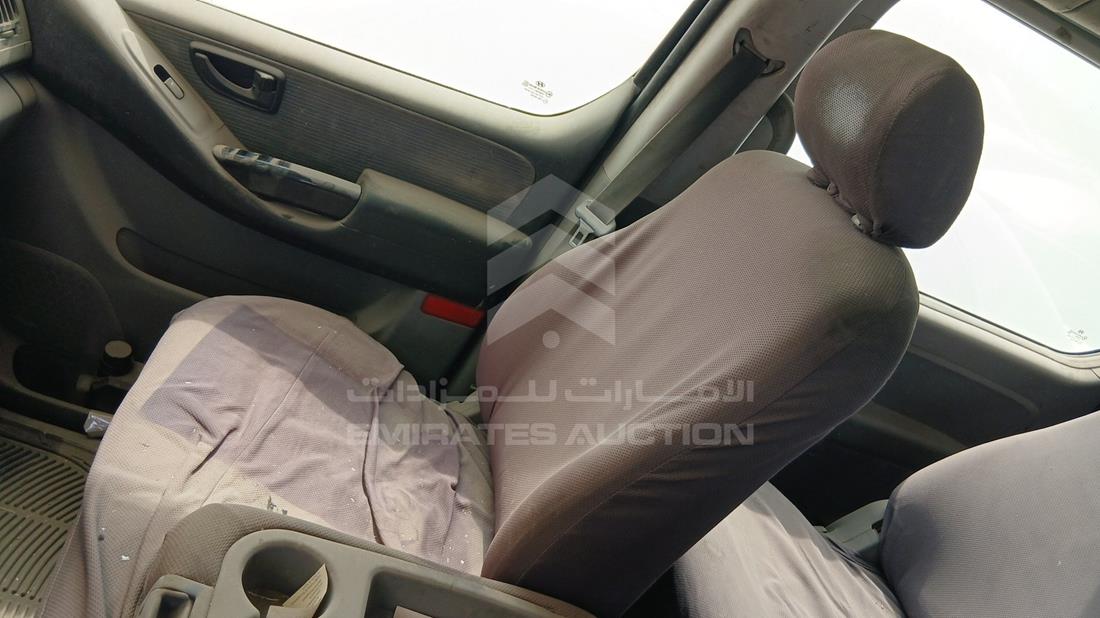 2012 Hyundai H1 — Front Right Passenger Seat View — Photo 21