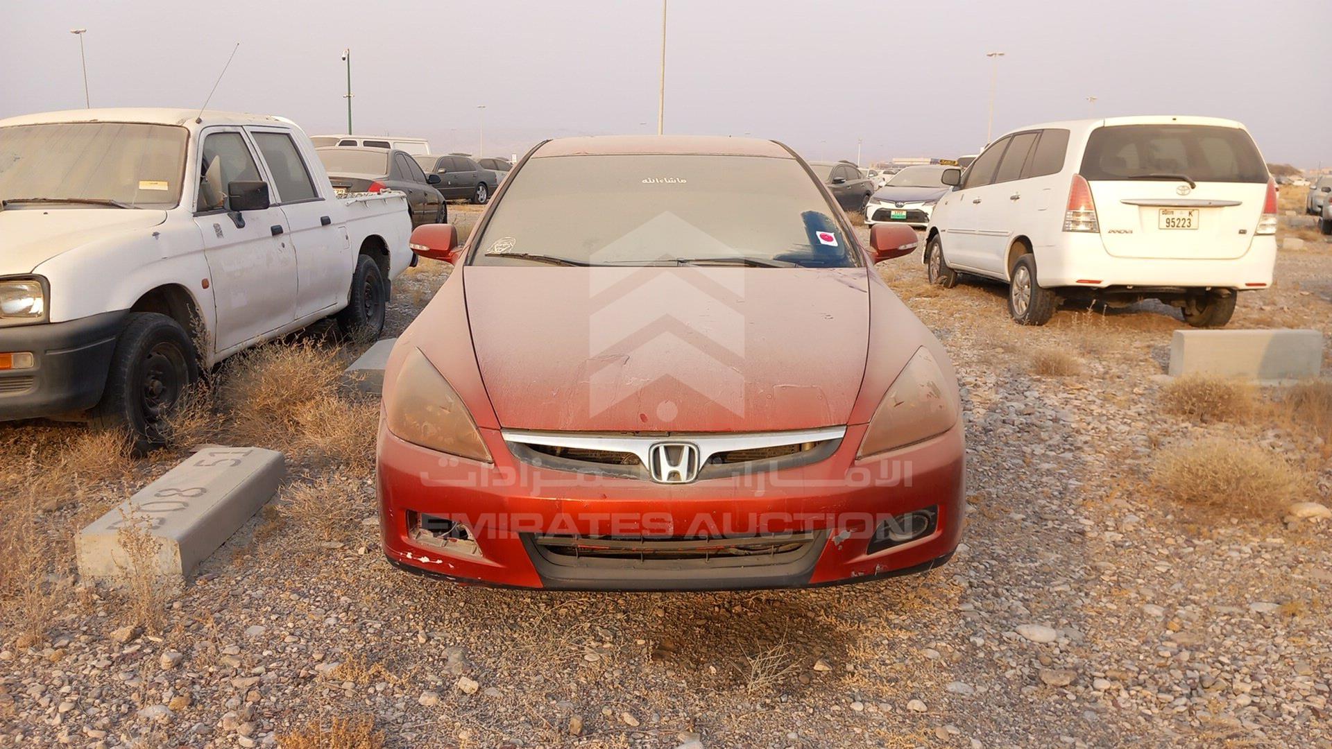 2006 HONDA ACCORD VIN: JHMCM56526C404585