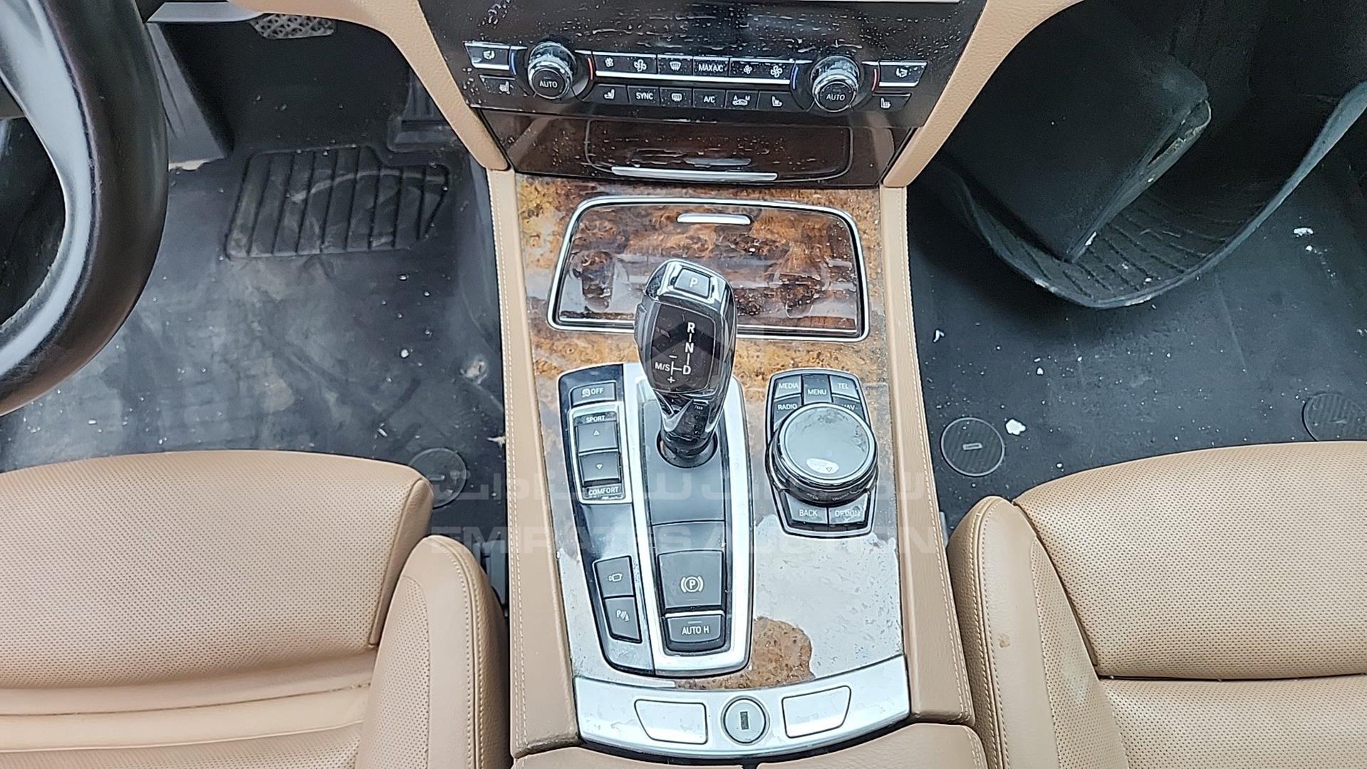 2015 BMW 730 VIN: WBAYE2101FD840169