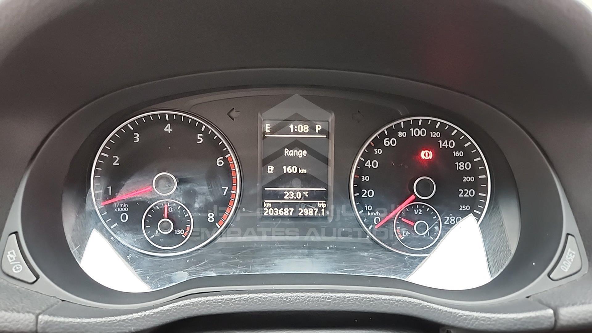 2015 VOLKSWAGEN PASSAT VIN: WVWCR7A38FC001182