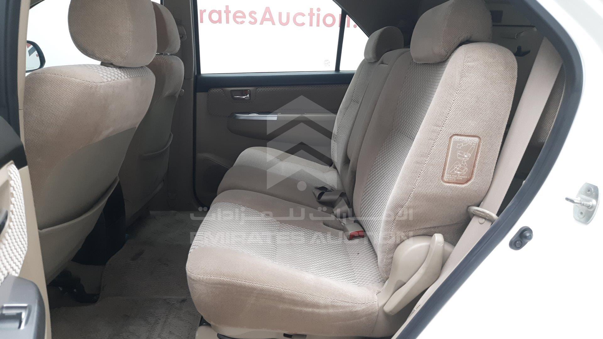 MHFYX59G6F8074517 - 2015 Toyota Fortuner - #465108