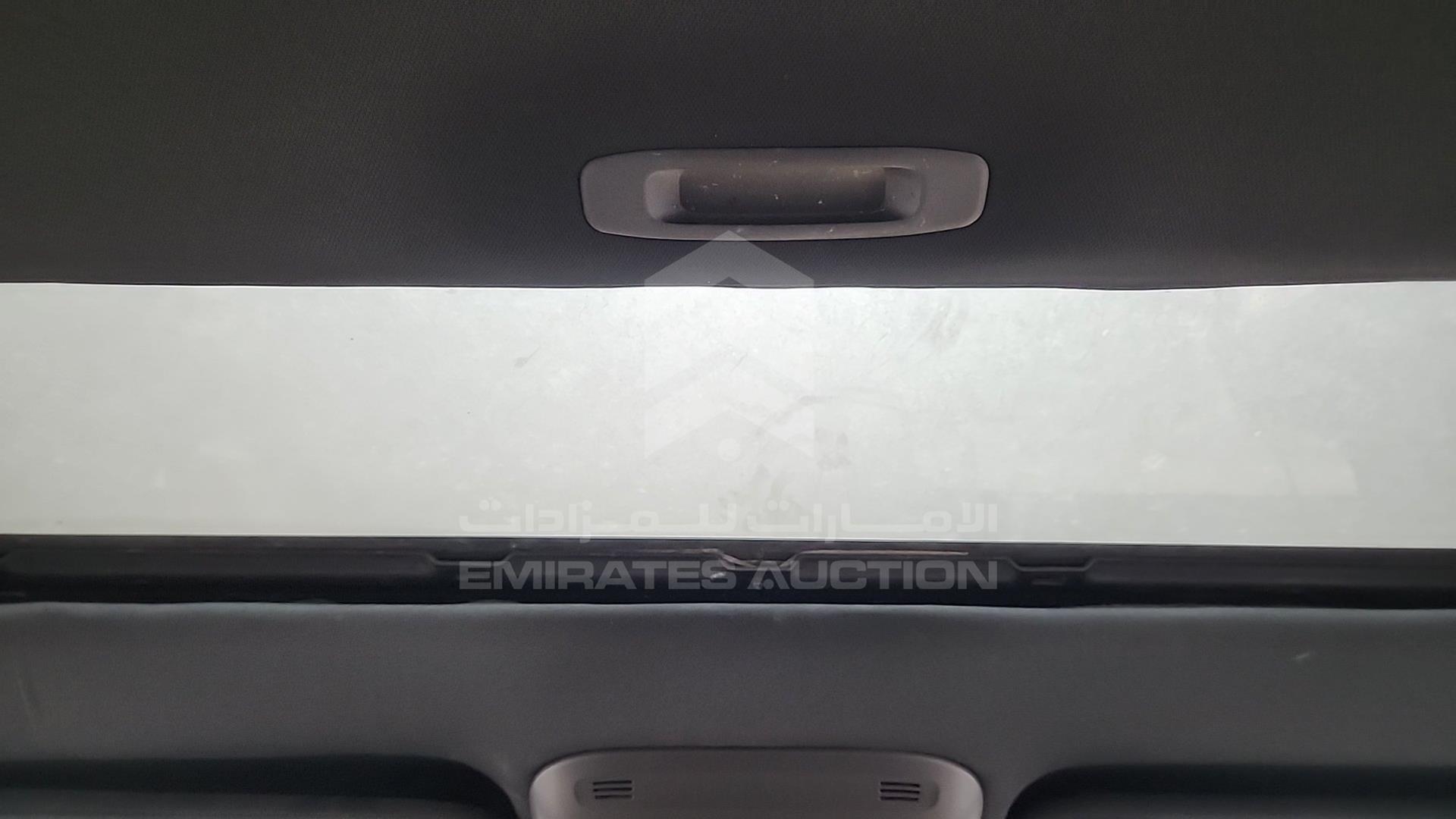 2005 TOYOTA LAND CRUISER VIN: JTEHJ09J855117441