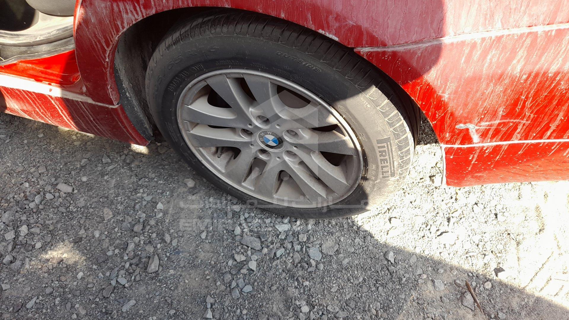 2007 BMW 320 VIN: WBAVA71027VE28742