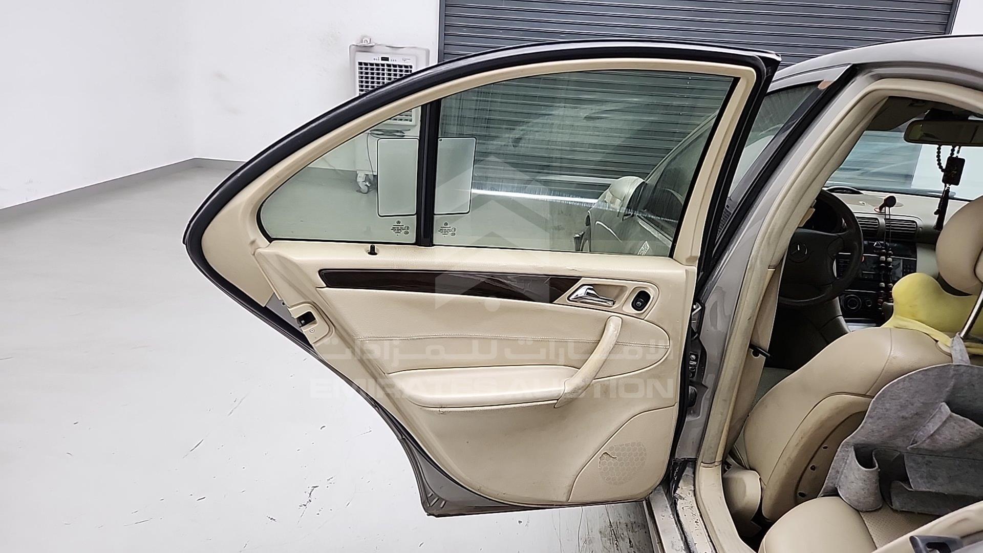 2005 MERCEDES C 240 VIN: WDB2030611F614794