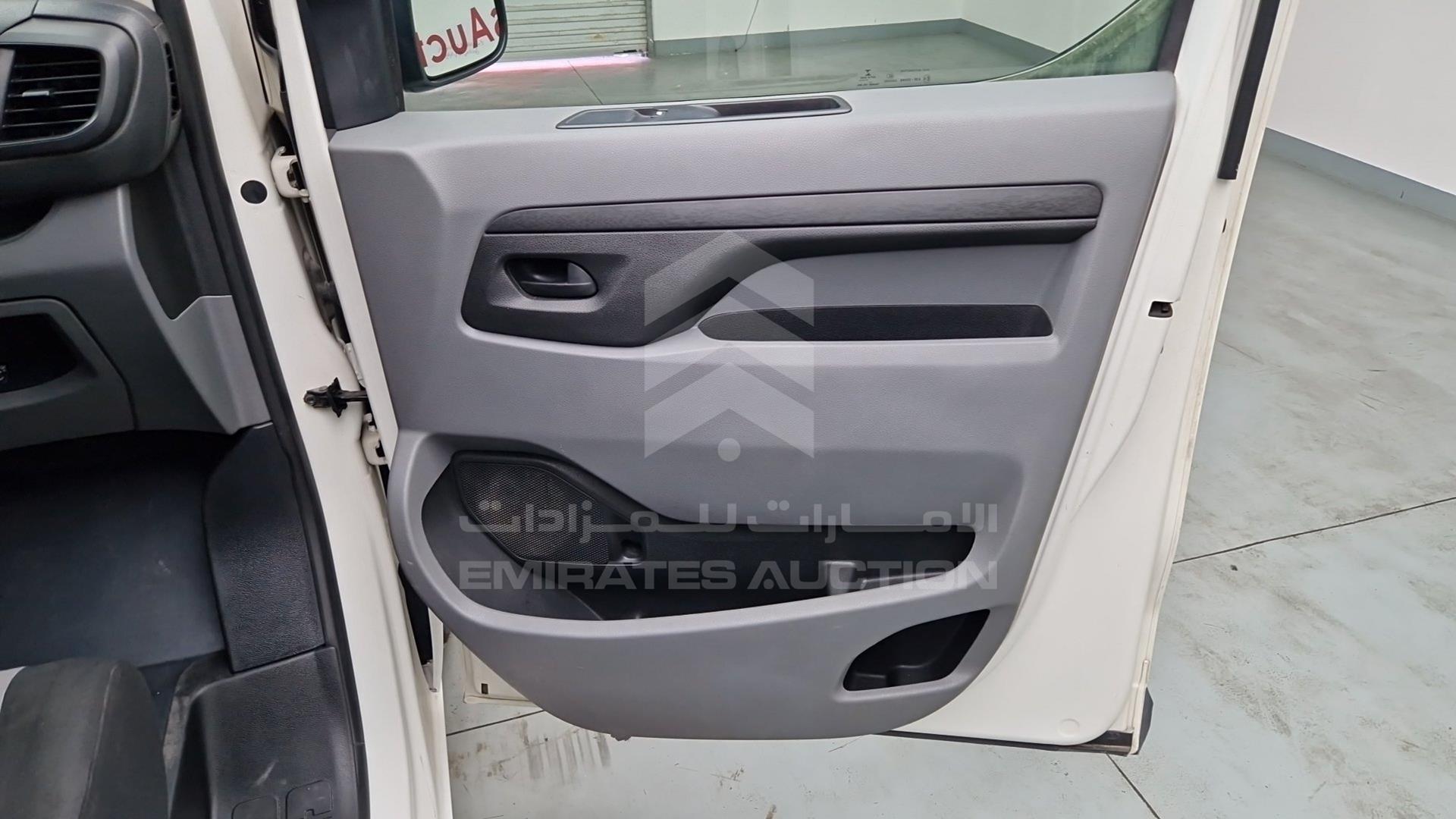 2018 PEUGEOT EXPERT VIN: VF3VEAHX4JZ001850