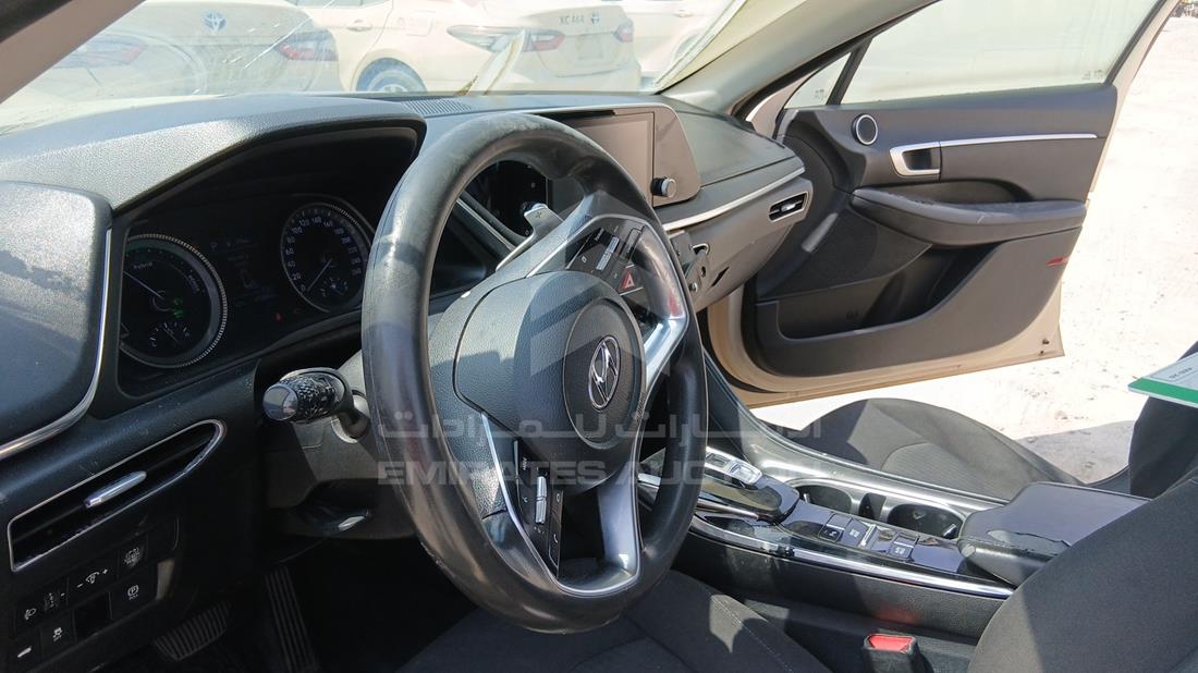 2021 Hyundai Sonata Hybrid — Front Left Driver Dashboard View — Photo 12