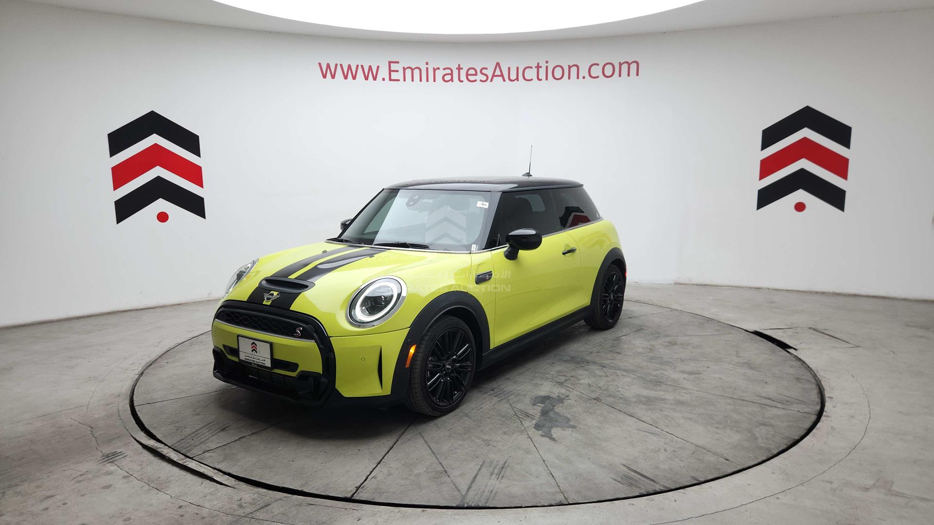 2023 MINI COOPER S VIN: WMW53DH0XP2S73659