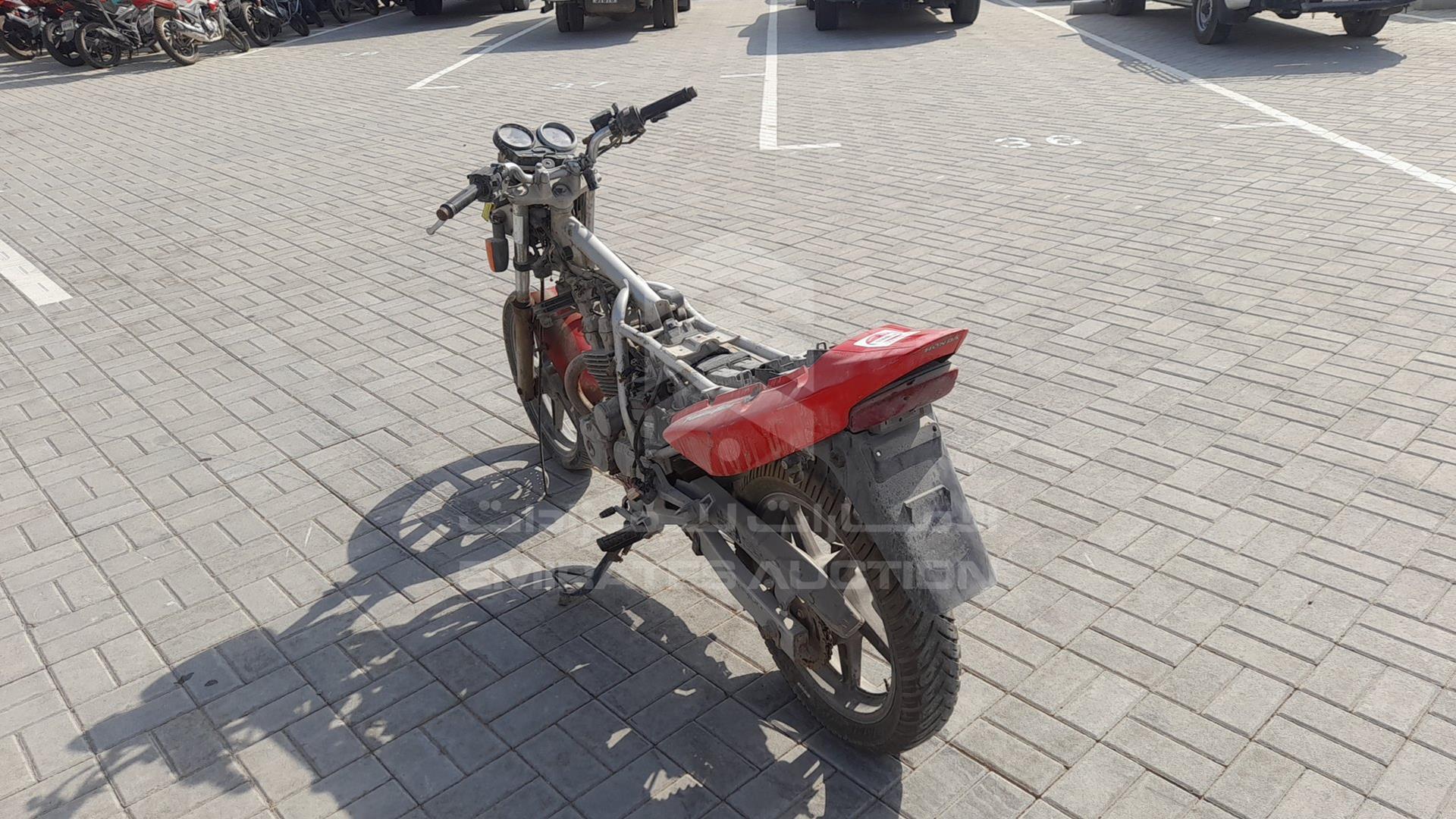 0 HONDA MOTORBIKE VIN: 9C2MC35007R300660