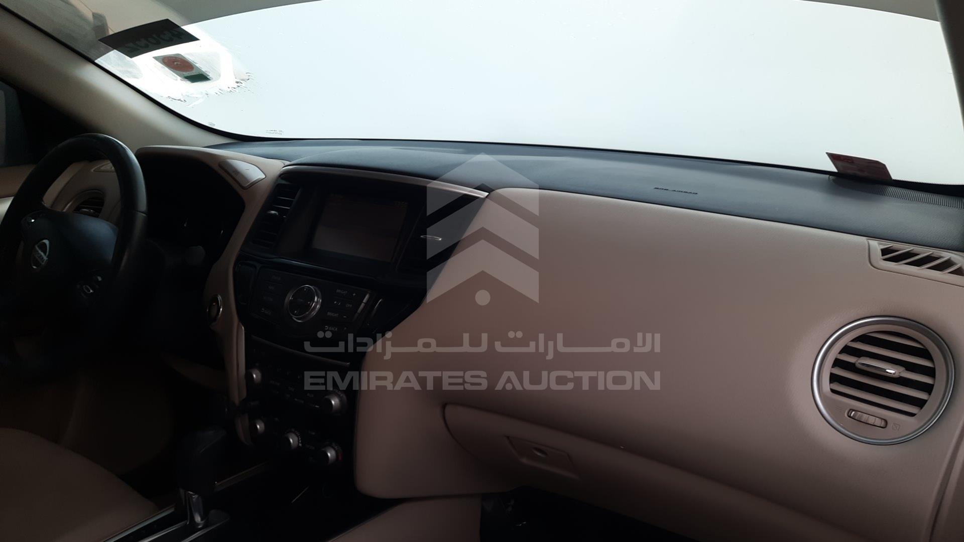 2016 NISSAN PATHFINDER VIN: 5N1AR2M50GC640175