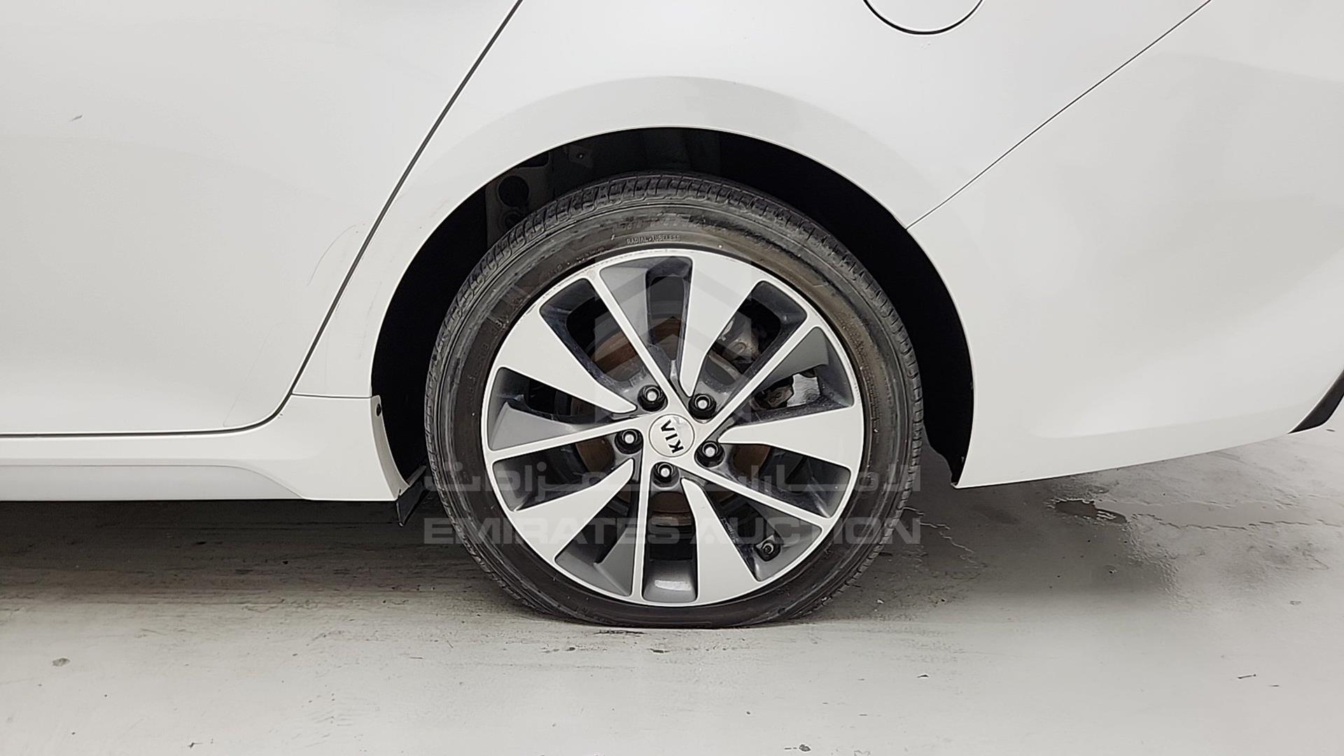 2017 KIA OPTIMA VIN: KNAGW414XH5146326
