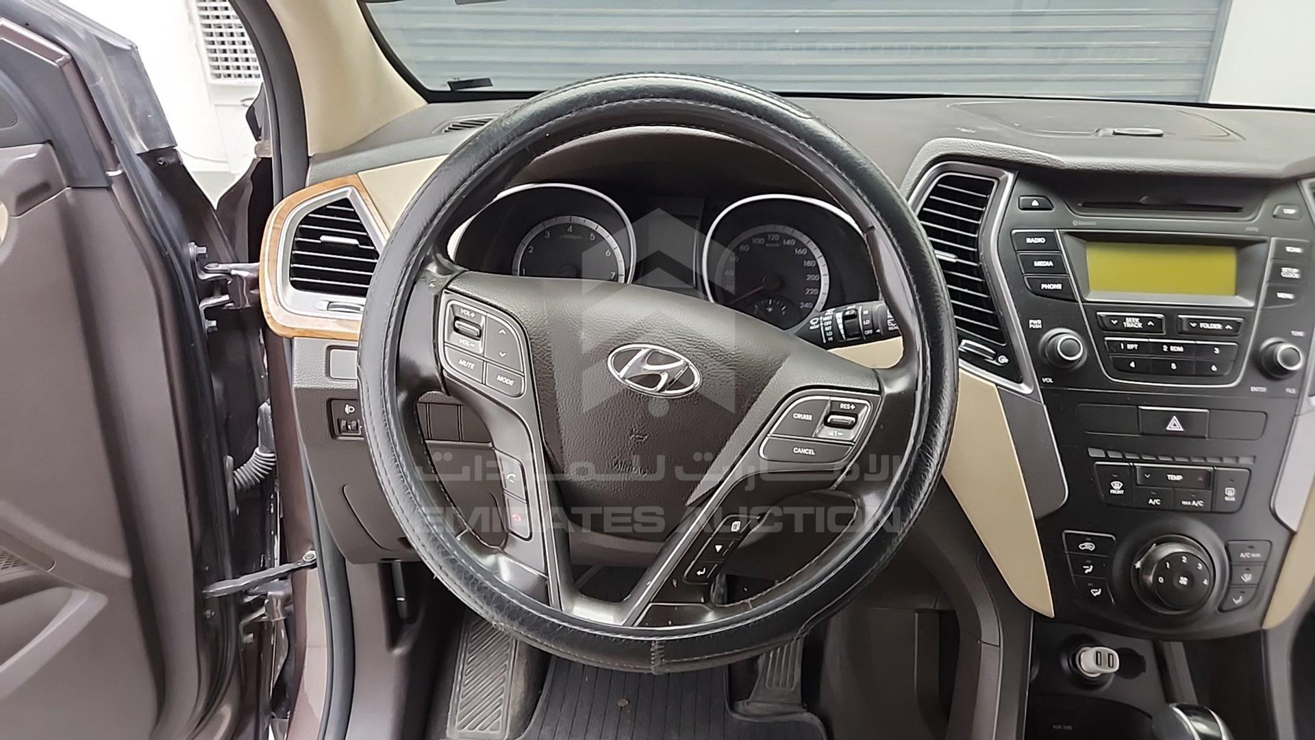2014 HYUNDAI SANTA FE VIN: KMHST81CXEU154024