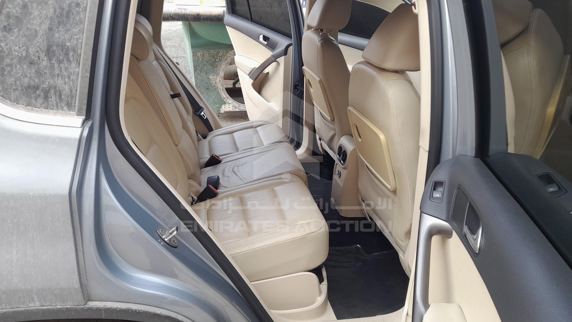 2009 VOLKSWAGEN TIGUAN VIN: WVGCE15N29W019177