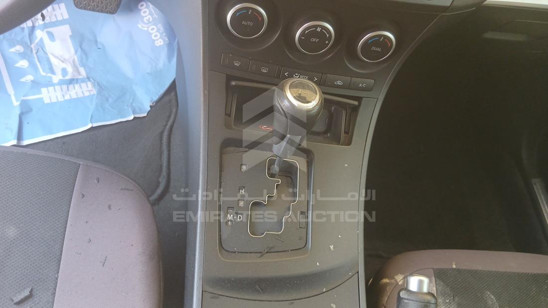 مازدا 3 2013 — زاوية ناقل الحركة — صورة 17