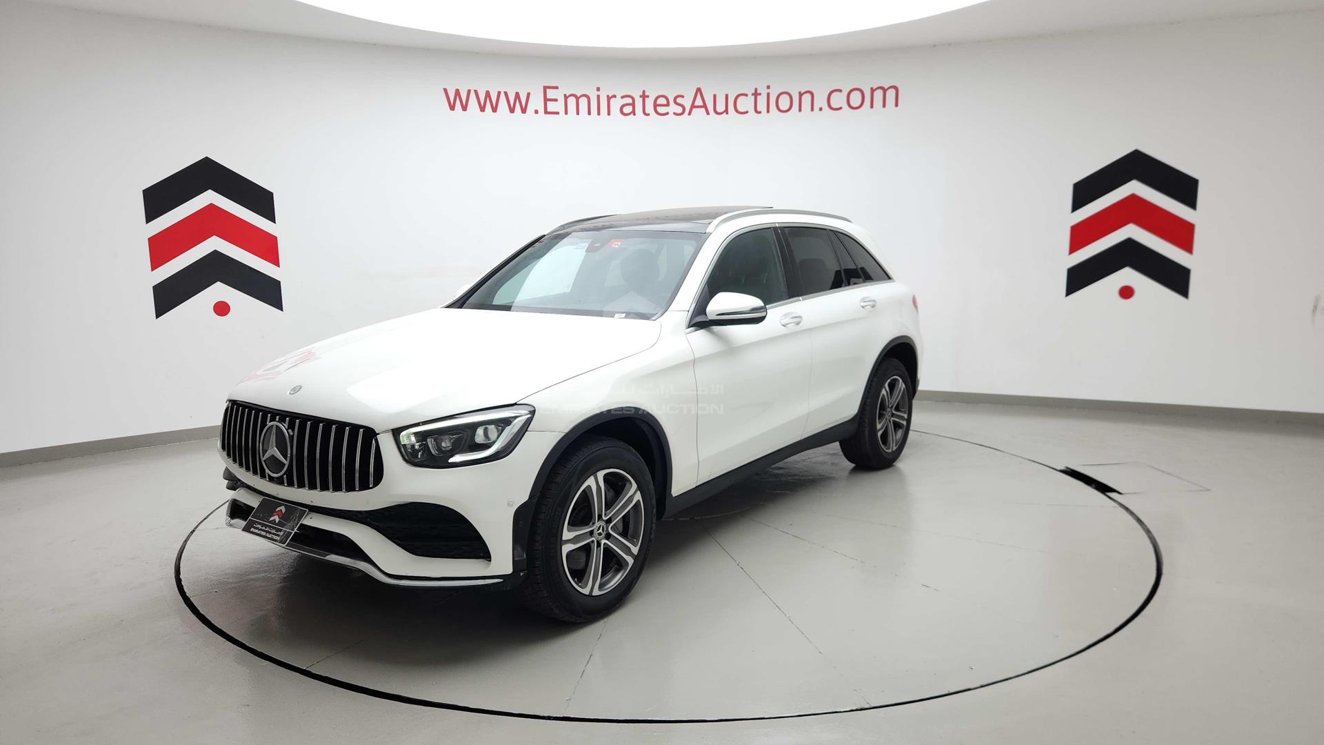 2017 MERCEDES GLC 300 VIN: WDC0G4JB8HF123616