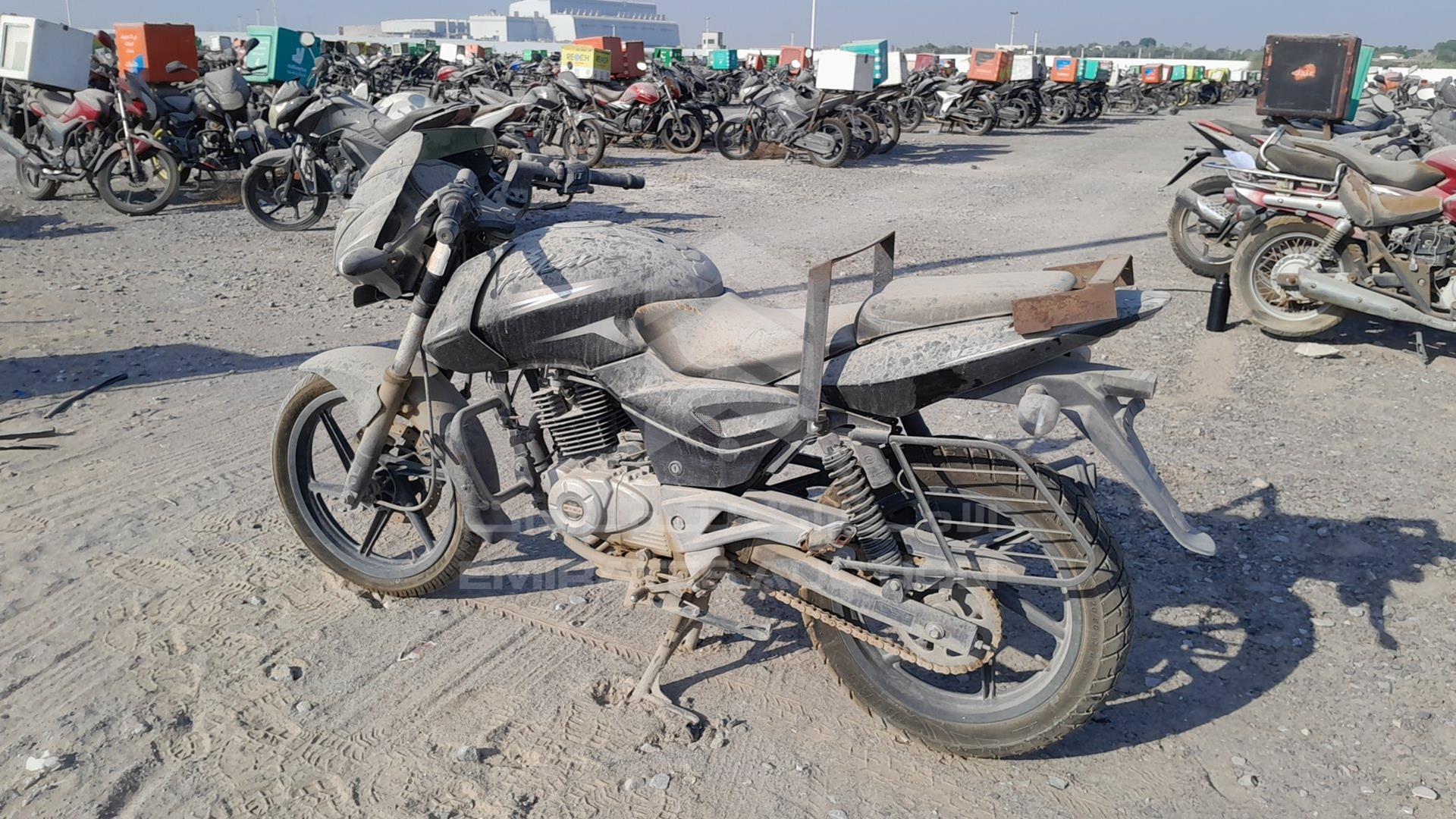 2017 BAJAJ PULSAR 180CC VIN: MD2A12DZ3GCG78351