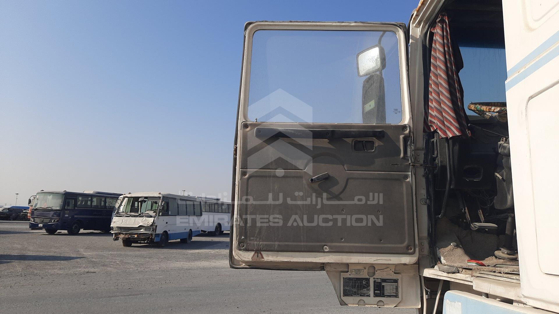 0 VOLVO F12 VIN: YV2H2B4AXLB452743
