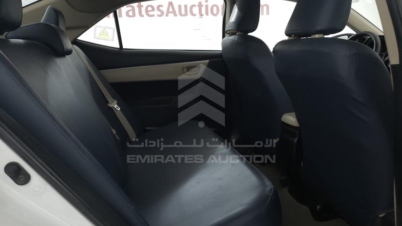 RKLBB9HE8J5212787 Auction: EmiratesAuction Lot: 404125 RKLBB9HE8J5212787 Toyota Corolla 2018 WHITE Photo 22